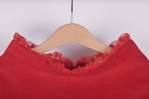 Fustă semi-cloche cu dantelă