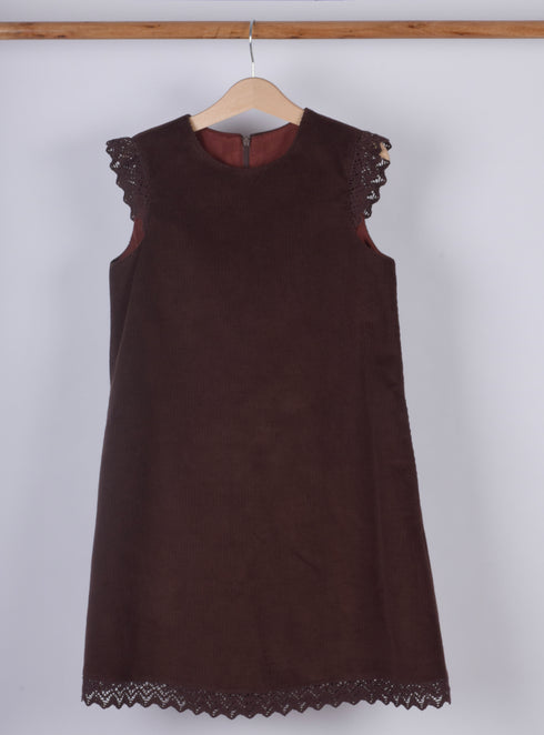 Sarafan cu aripioare dantelate