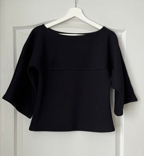 Bluză decoltată cu mâneci 3/4, ample