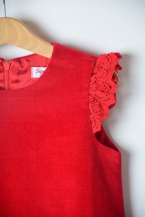 Sarafan cu aripioare dantelate