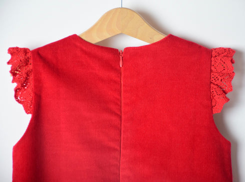 Sarafan cu aripioare dantelate