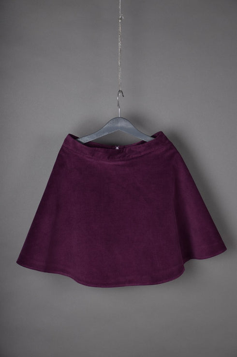 Fustă scurtă semi-cloche