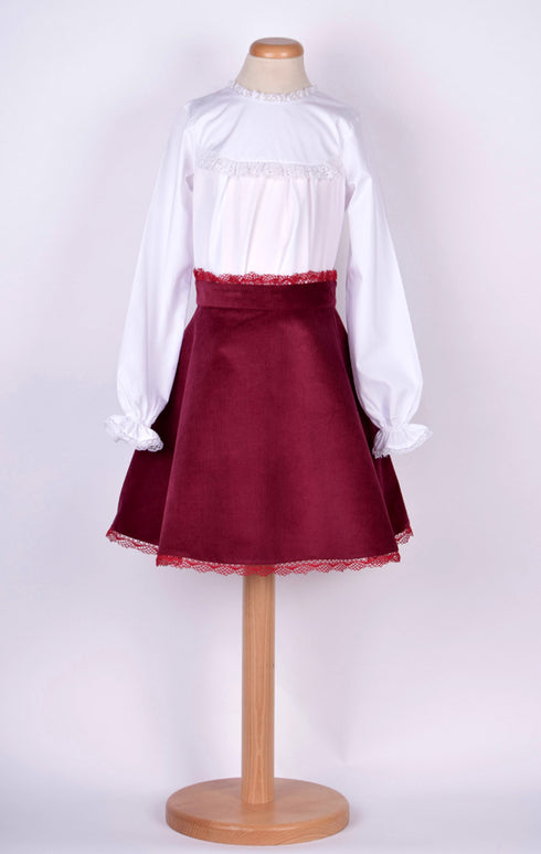 Fustă semi-cloche cu dantelă