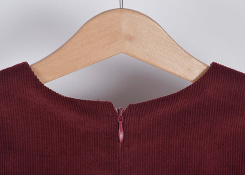 Rochiță cu mâneci 3/4 și borduri dantelate