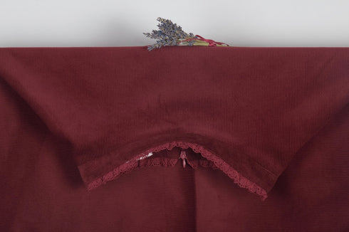 Fustă semi-cloche cu dantelă