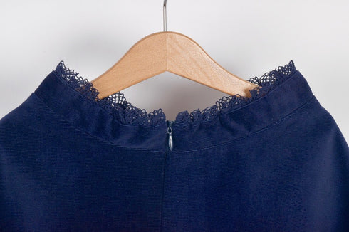 Fustă semi-cloche cu dantelă