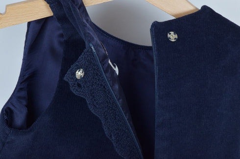 Sarafan cu buzunare de dantelă